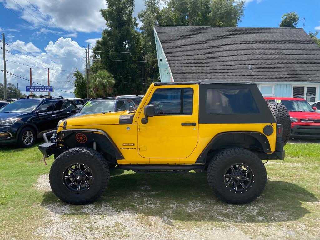 2015 Jeep Wrangler - $16,995