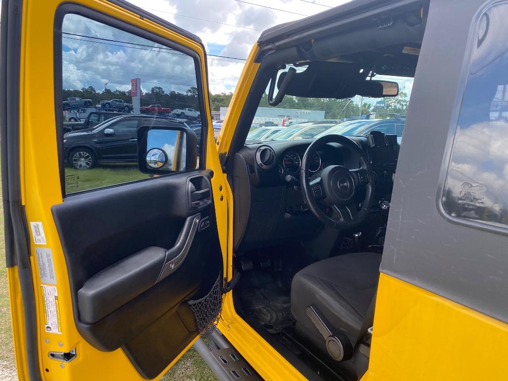 2015 Jeep Wrangler - $16,995