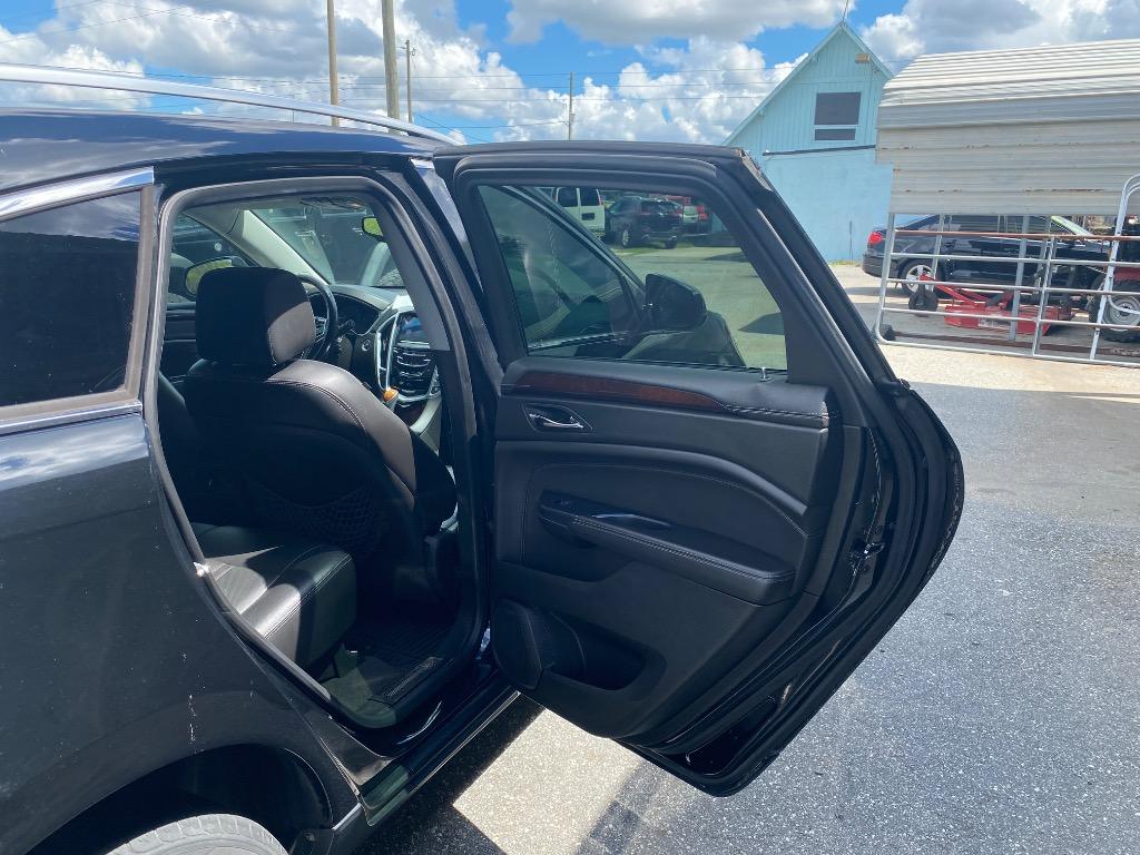 2015 Cadillac SRX - $8,995