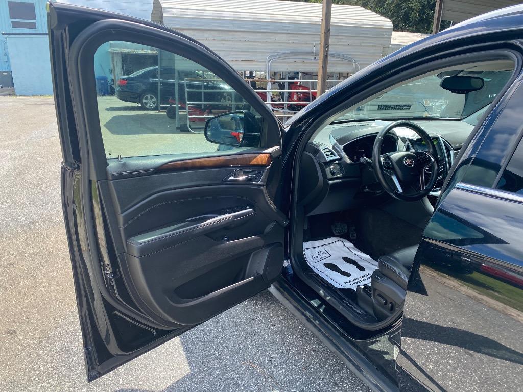 2015 Cadillac SRX - $8,995