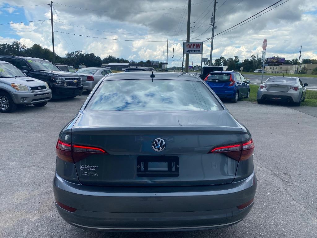 2019 Volkswagen Jetta - $10,995