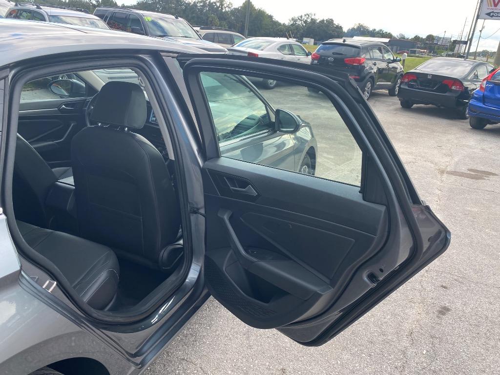 2019 Volkswagen Jetta - $10,995