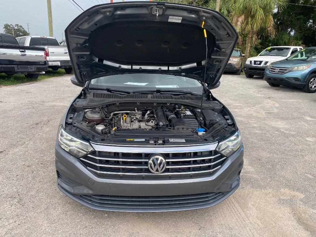 2019 Volkswagen Jetta - $10,995