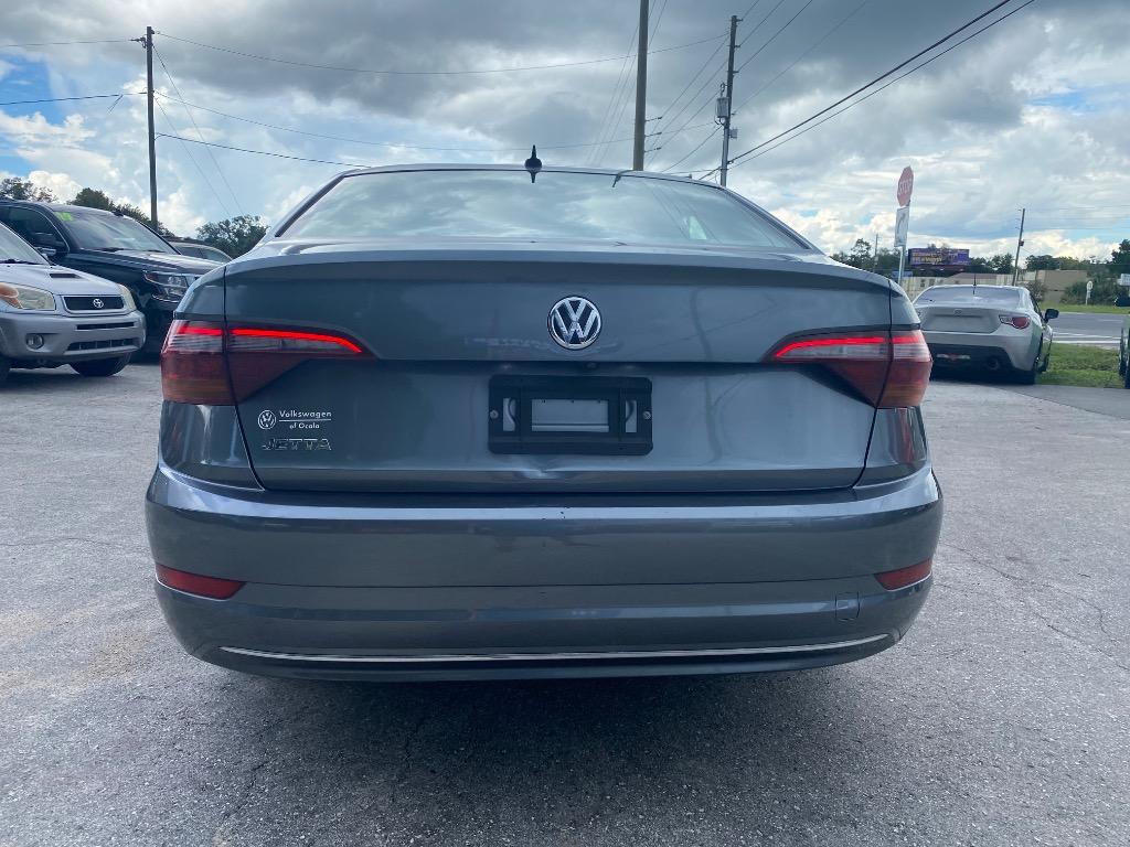 2019 Volkswagen Jetta - $10,995