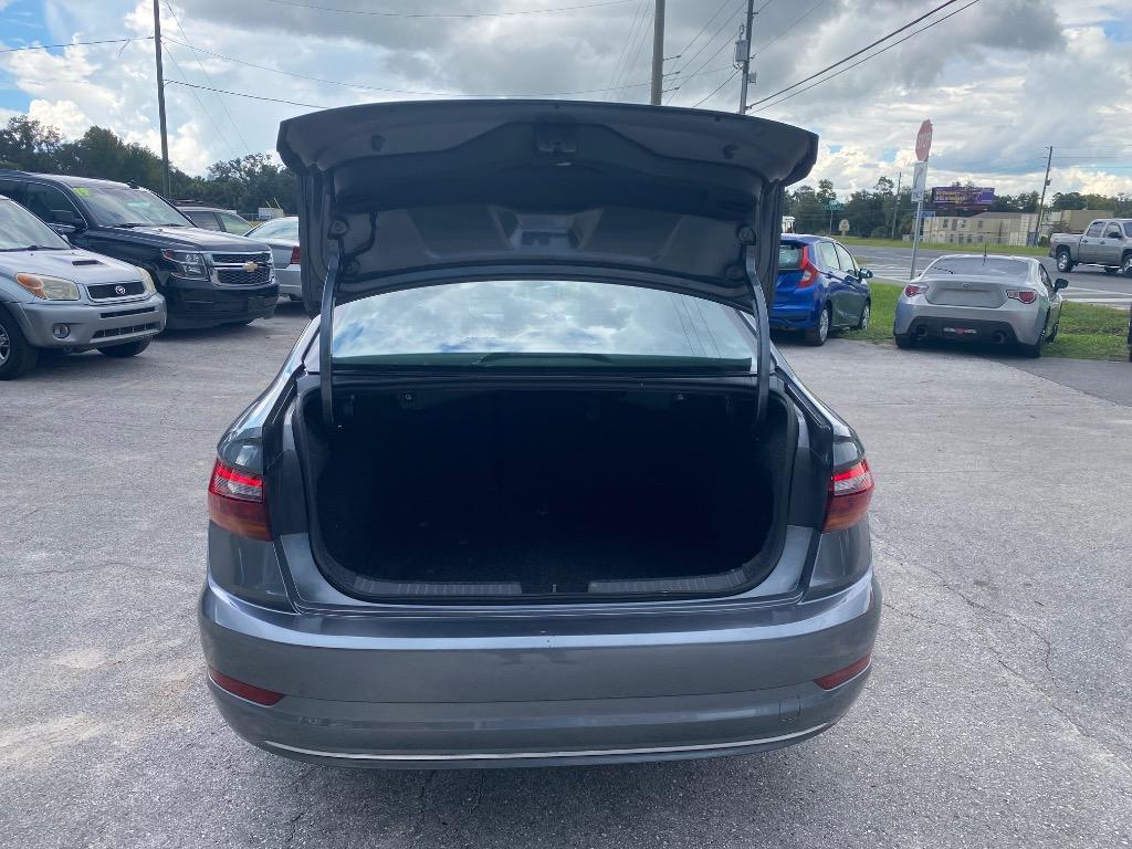 2019 Volkswagen Jetta - $10,995
