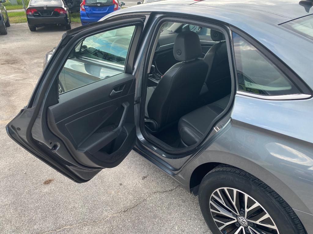 2019 Volkswagen Jetta - $10,995