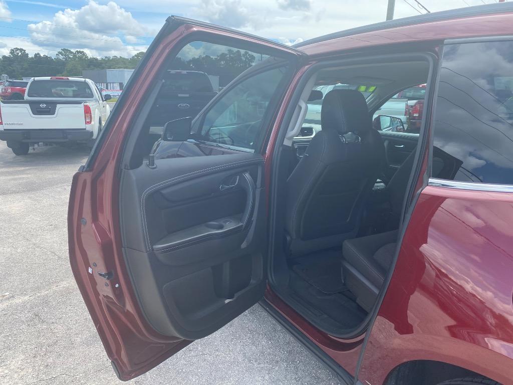 2017 Chevrolet Traverse - $9,995