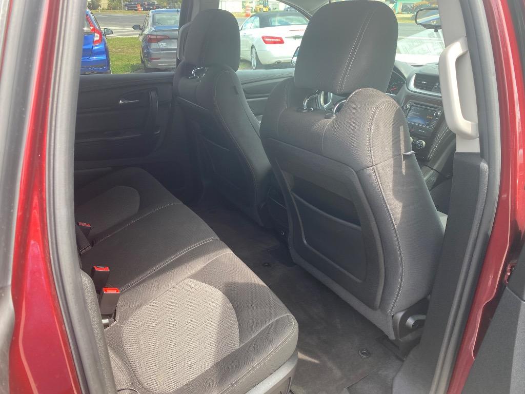 2017 Chevrolet Traverse - $9,995