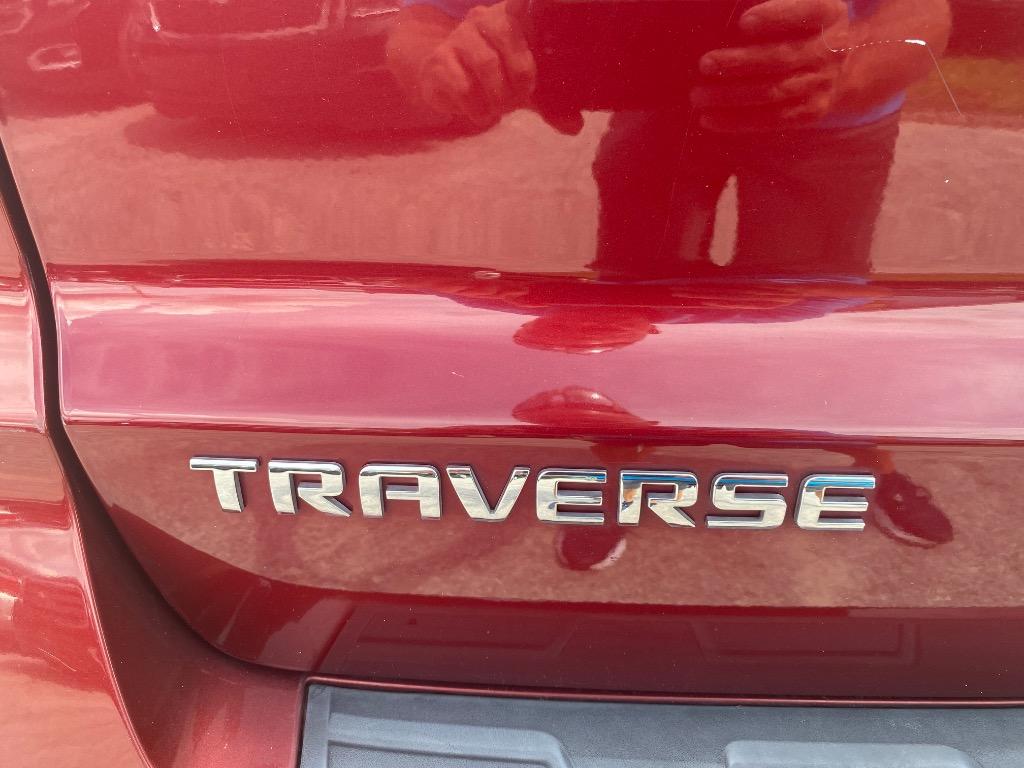 2017 Chevrolet Traverse - $9,995
