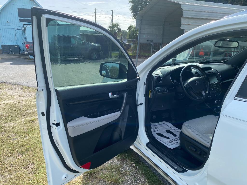 2014 Kia Sorento - $6,995