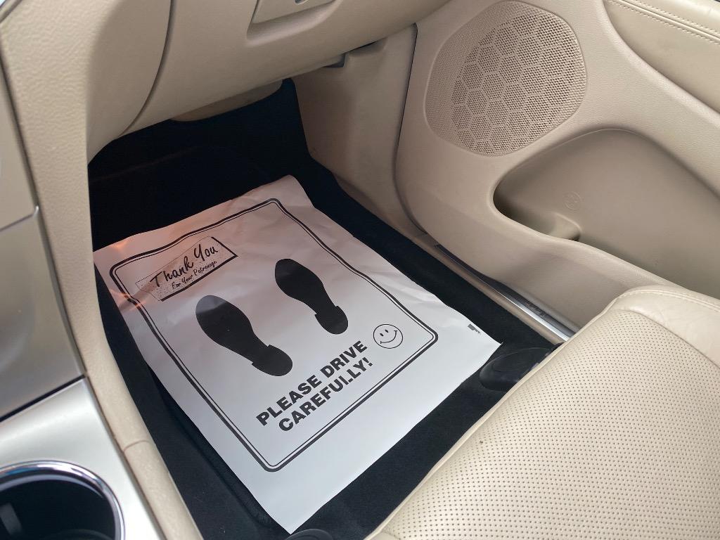 2014 Jeep Cherokee - $10,995