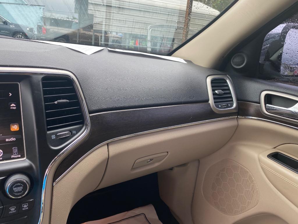 2014 Jeep Cherokee - $10,995