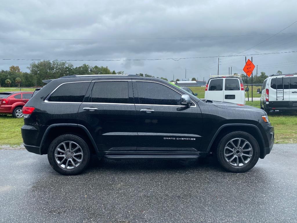 2014 Jeep Cherokee - $10,995