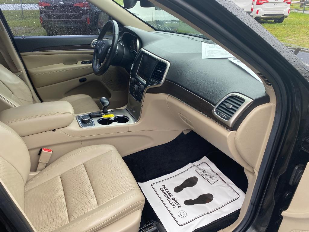 2014 Jeep Cherokee - $10,995