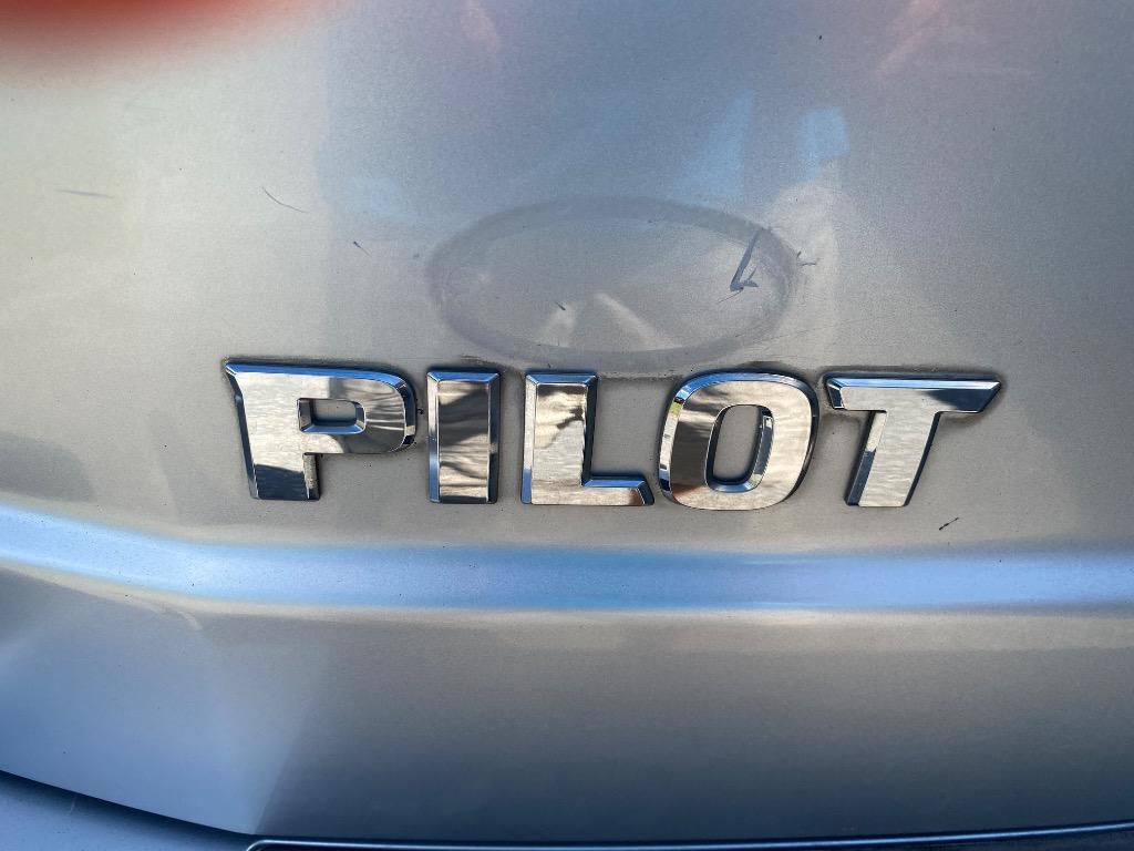 2013 Honda Pilot - $12,995