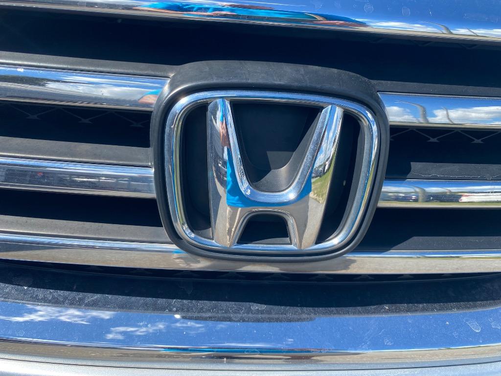 2013 Honda Pilot - $12,995