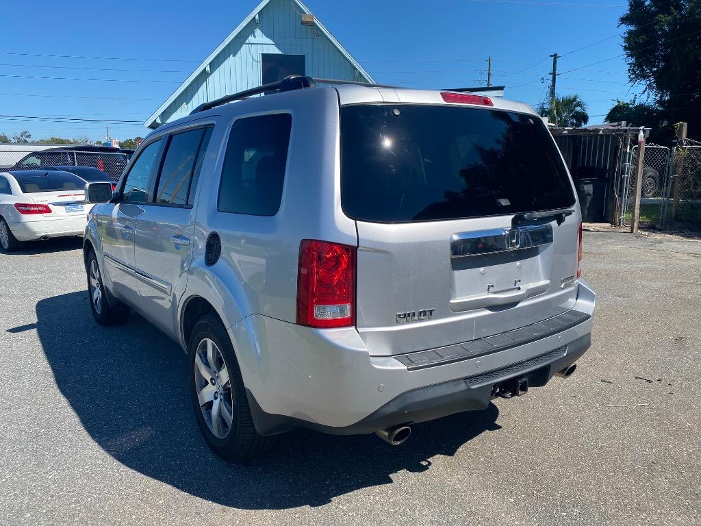 2015 Honda Pilot - $10,995