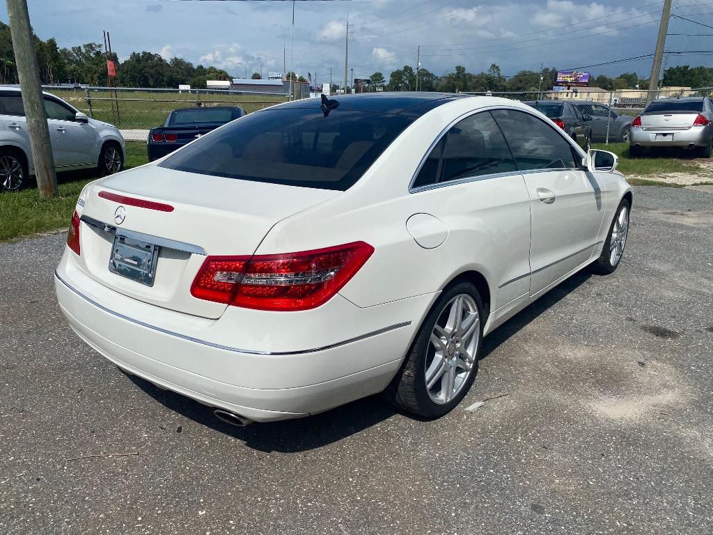 2010 Mercedes-Benz E-Class - $10,995
