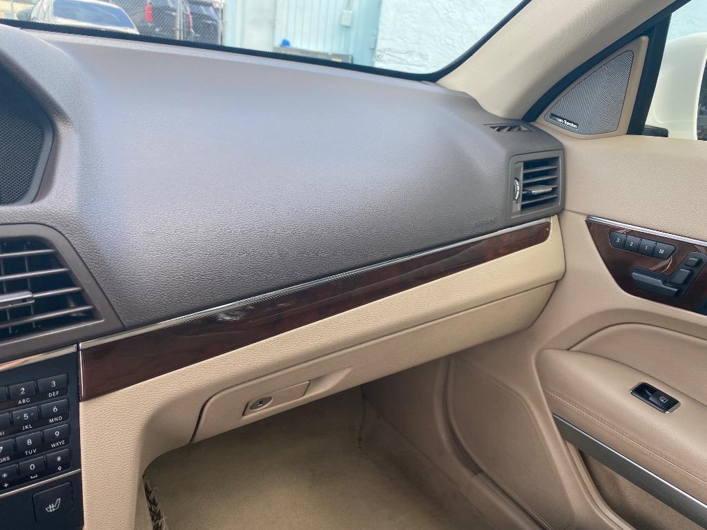 2010 Mercedes-Benz E-Class - $10,995