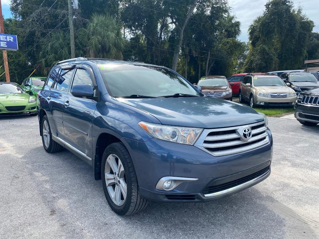 2013 Toyota Highlander - $14,995