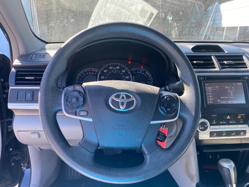 2014 Toyota Camry - $9,995