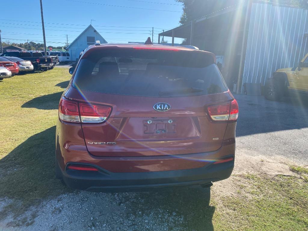 2017 Kia Sorento - $8,995
