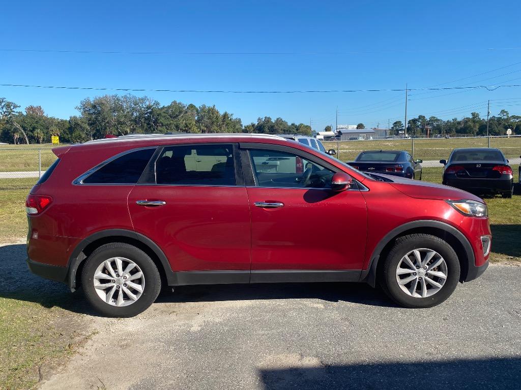 2017 Kia Sorento - $8,995
