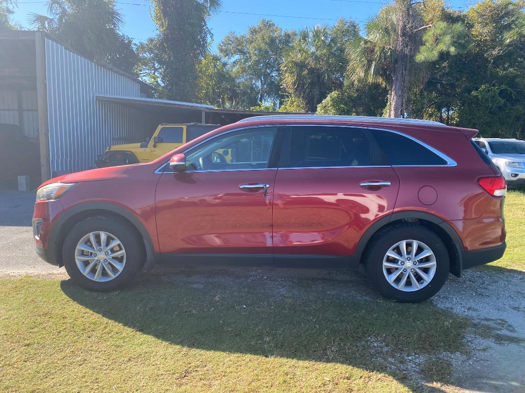 2017 Kia Sorento - $8,995