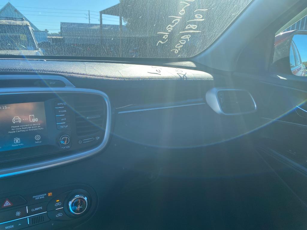 2017 Kia Sorento - $8,995