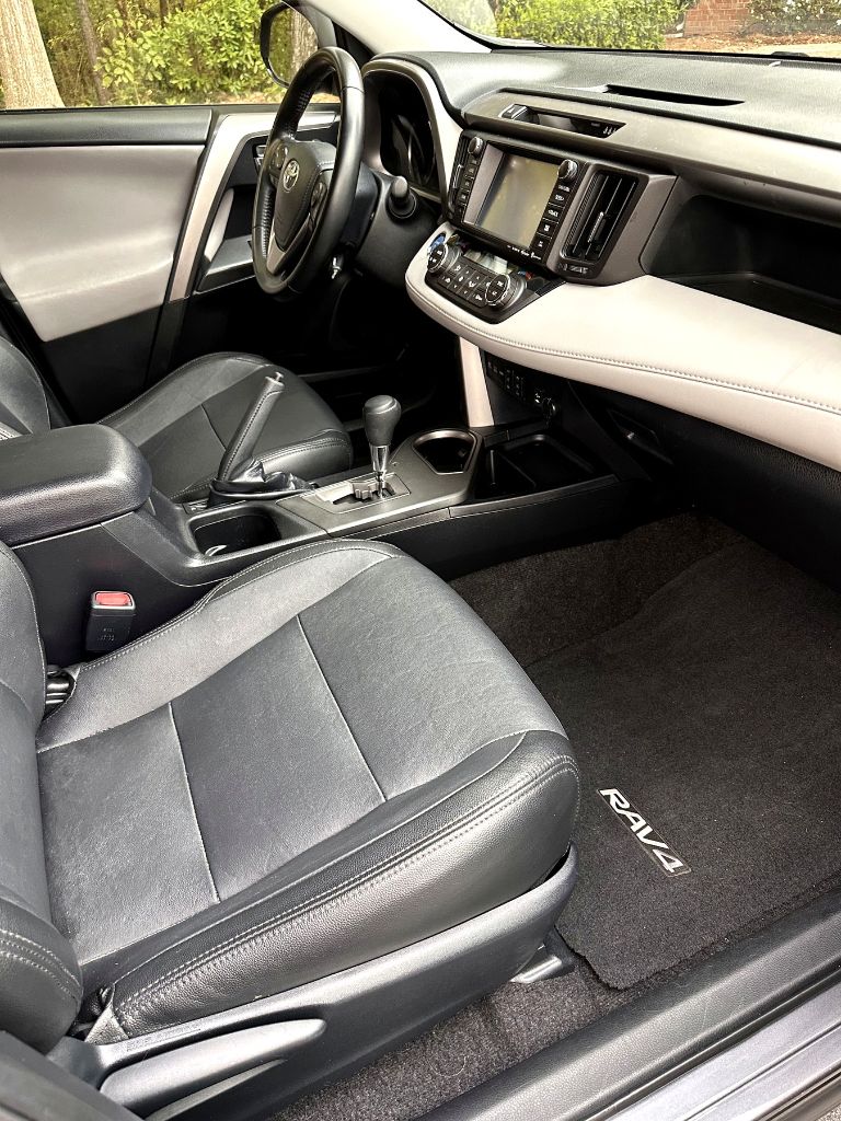 2018 Toyota RAV4 - $16,899