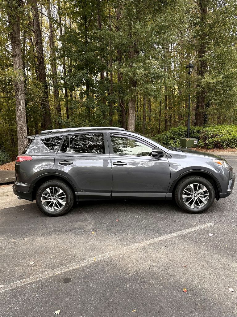 2018 Toyota RAV4 - $16,899