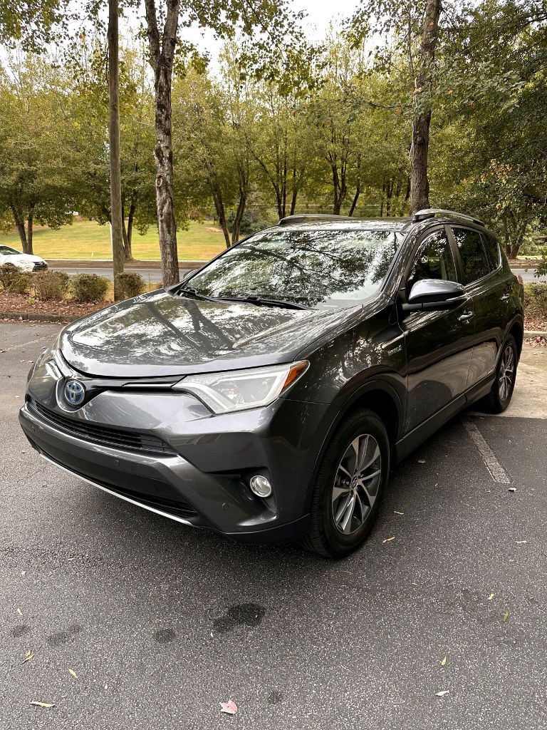 2018 Toyota RAV4 - $16,899