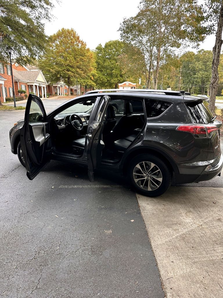 2018 Toyota RAV4 - $16,899
