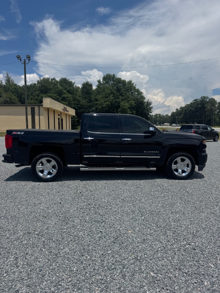 2017 Chevrolet Silverado 1500 - $23,987