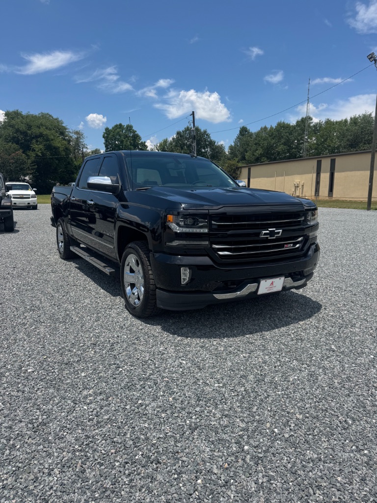 2017 Chevrolet Silverado 1500 - $23,987