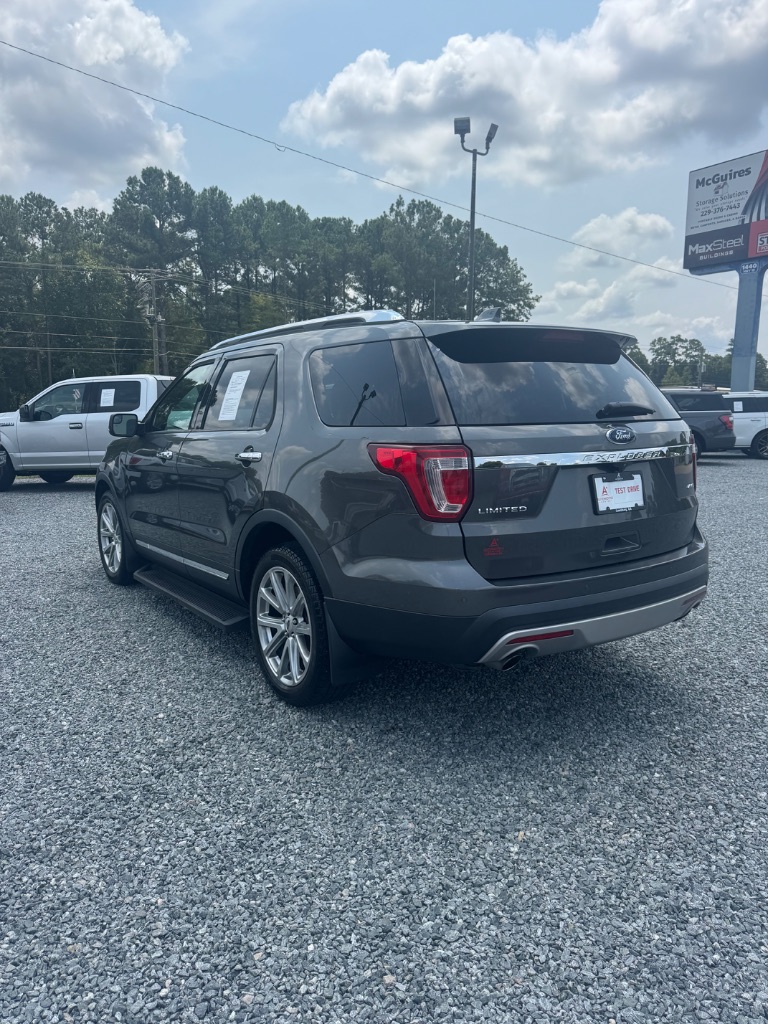 2017 Ford Explorer - $16,987