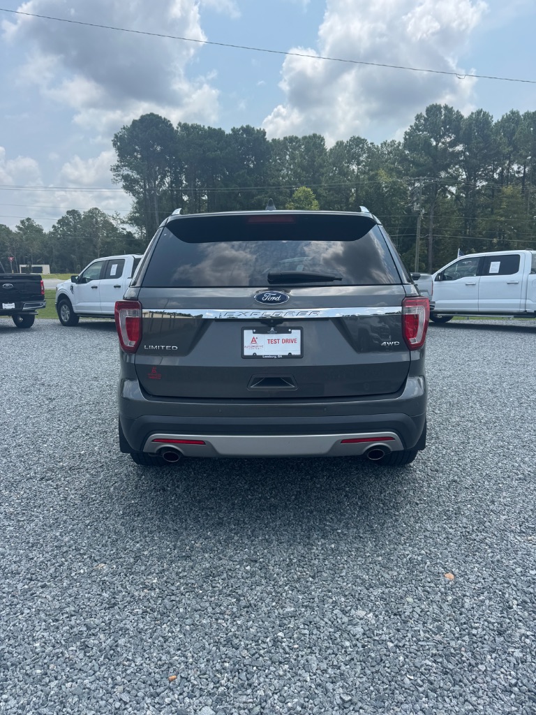 2017 Ford Explorer - $16,987