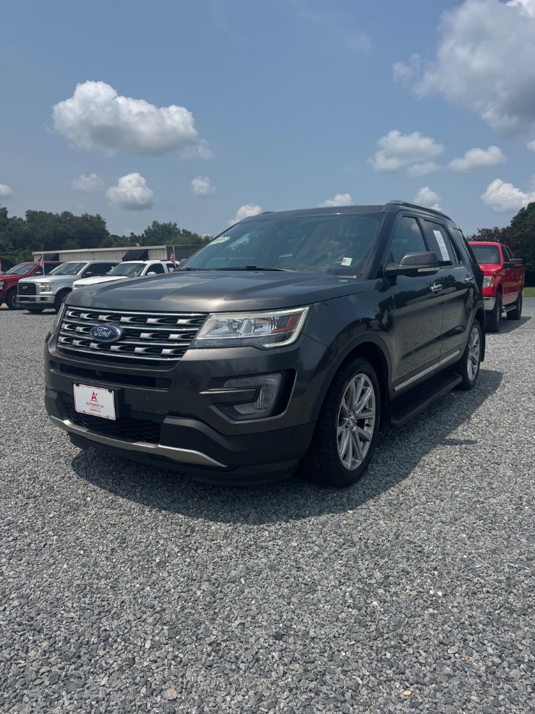 2017 Ford Explorer - $16,987