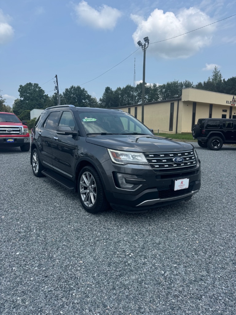 2017 Ford Explorer - $16,987