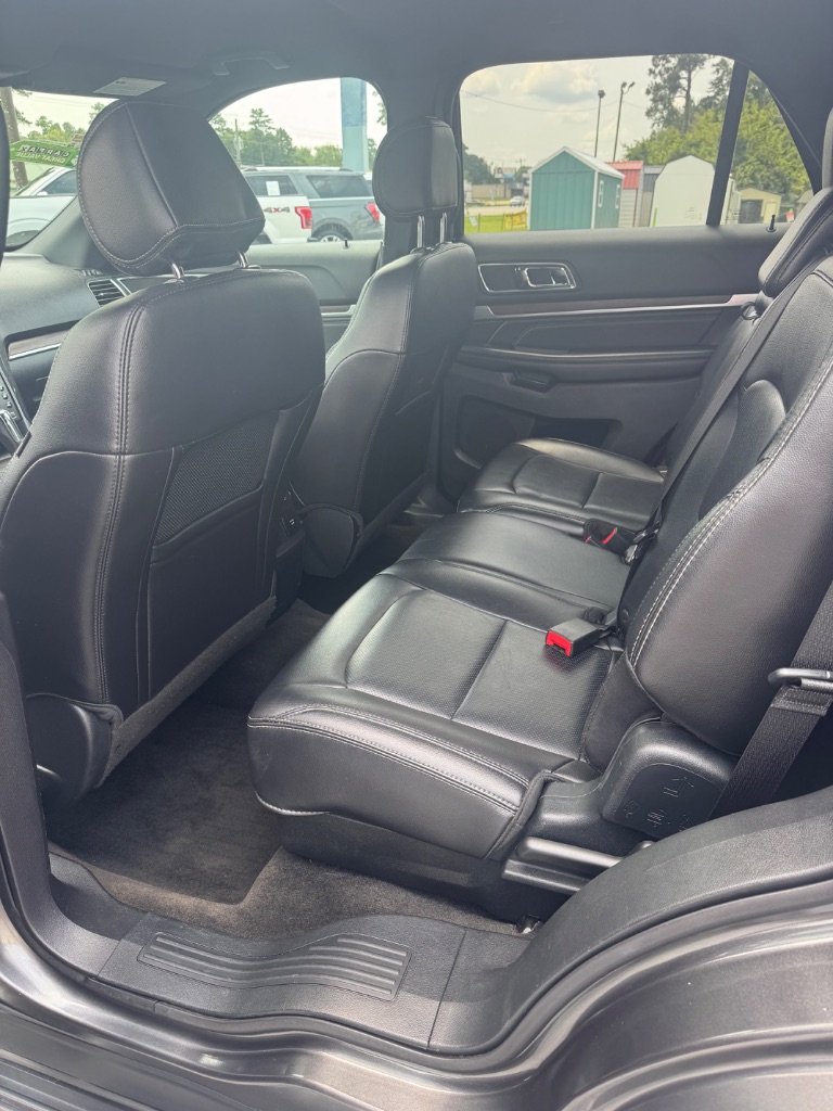 2017 Ford Explorer - $16,987