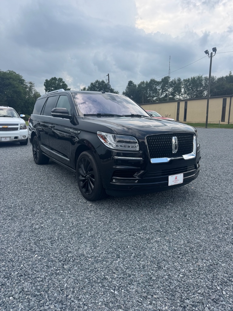 2020 Lincoln Navigator - $30,987