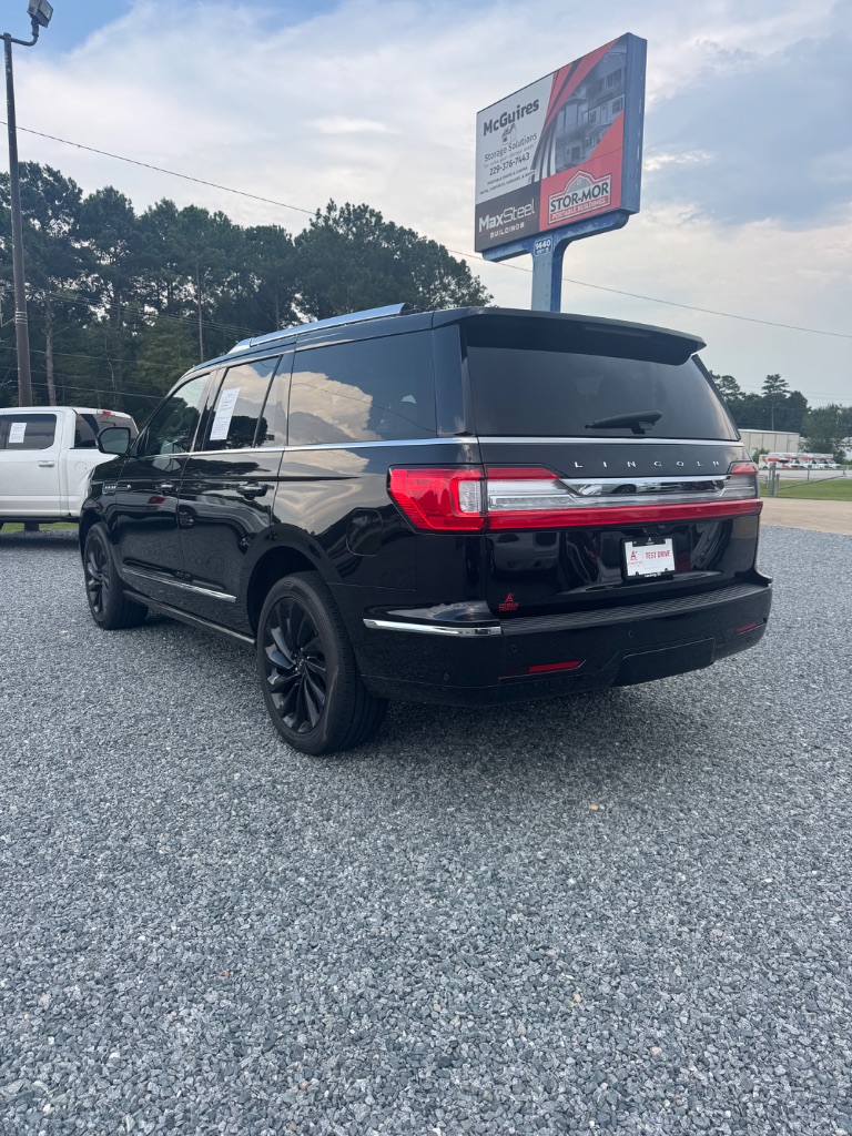 2020 Lincoln Navigator - $30,987