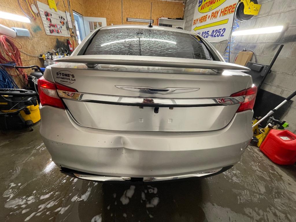 2012 Chrysler 200 - $3,995