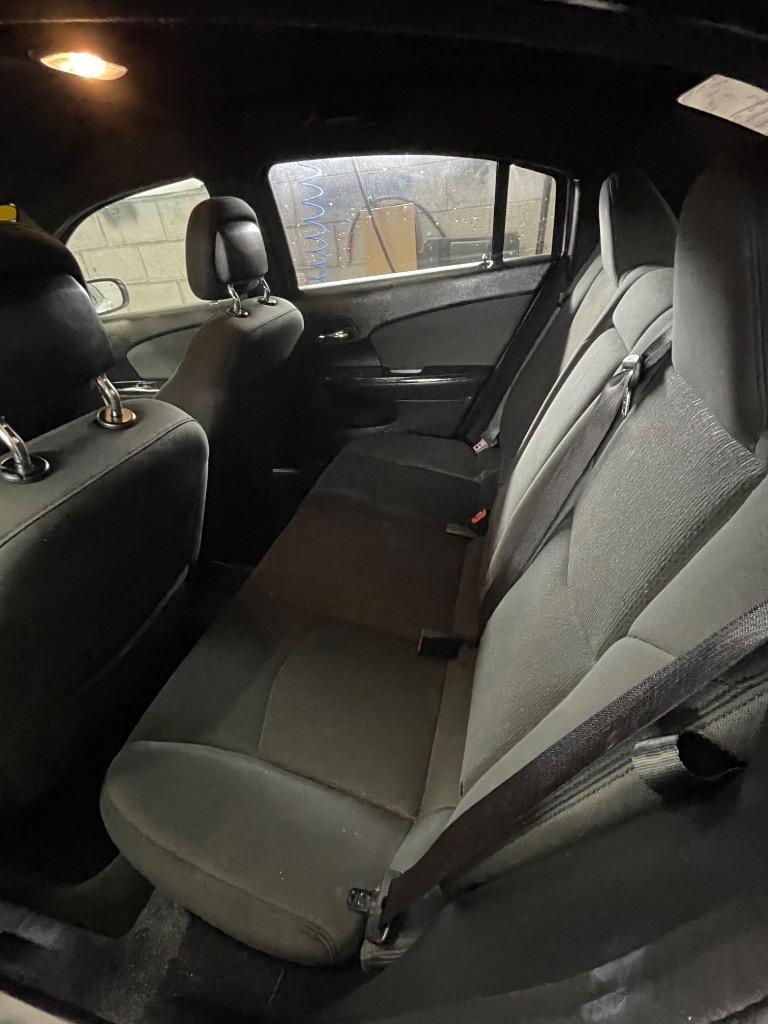 2012 Chrysler 200 - $3,995
