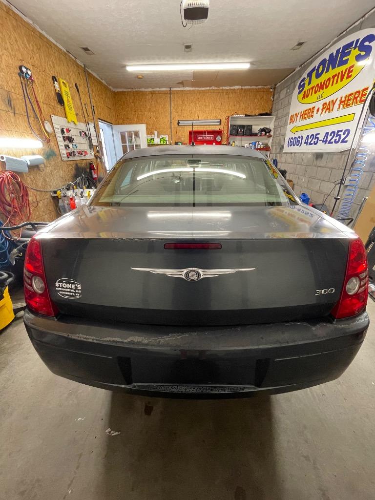2008 Chrysler 300 - $3,950