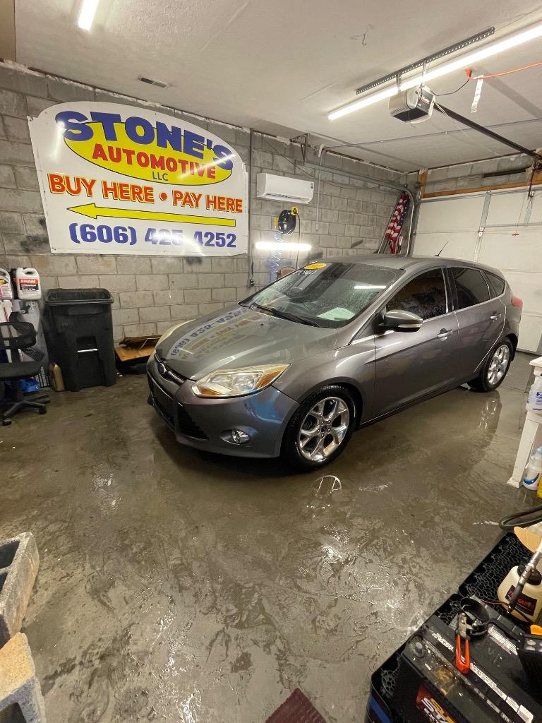 2012 Ford Focus - $3,960