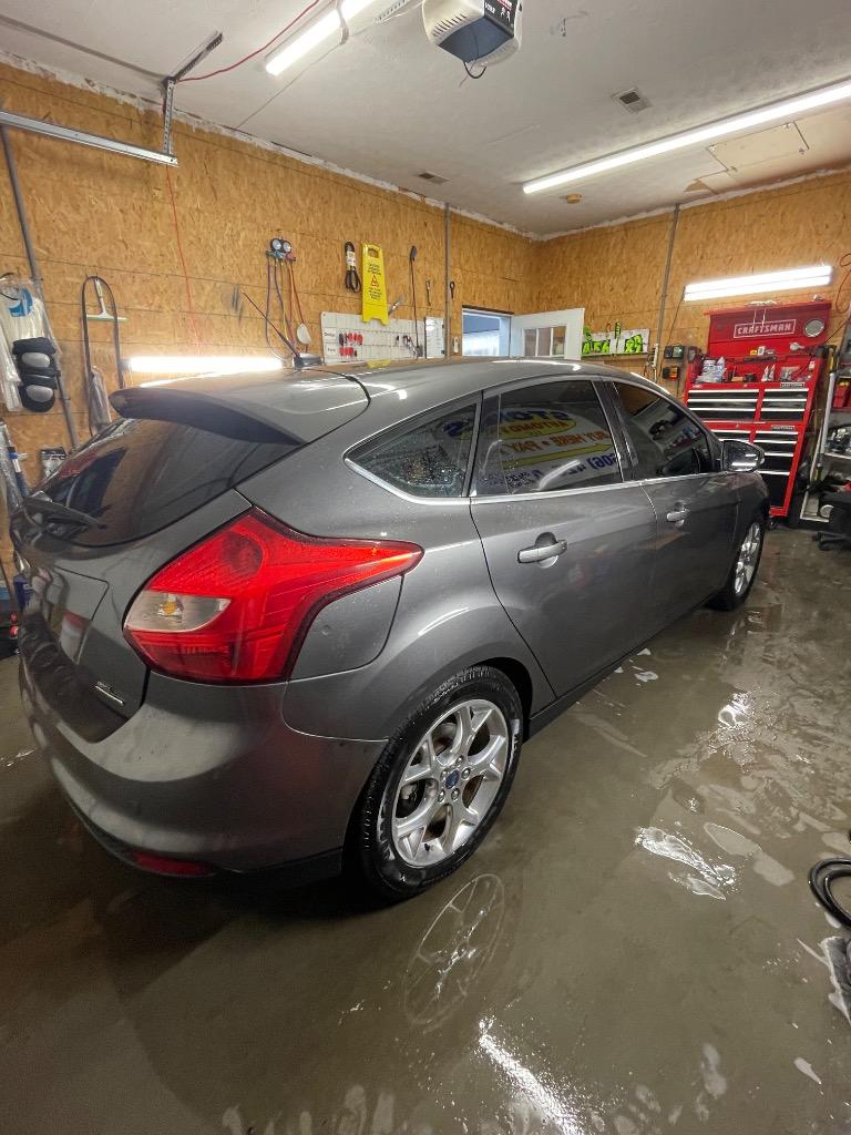 2012 Ford Focus - $3,960