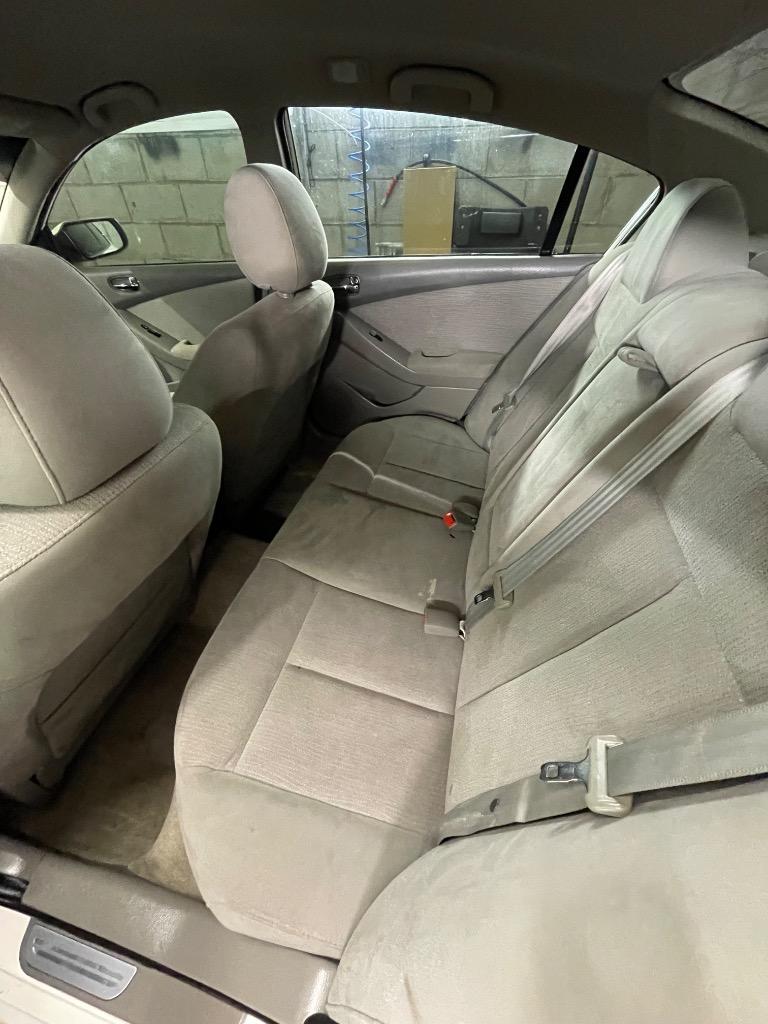 2012 Nissan Altima - $3,995
