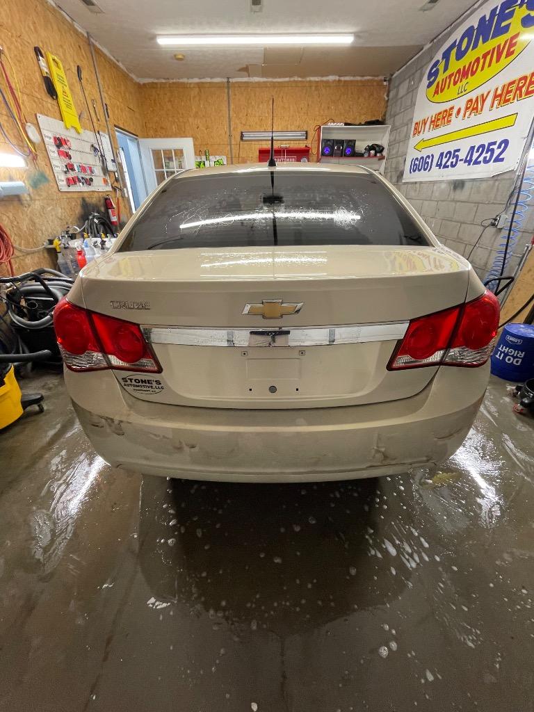 2012 Chevrolet Cruze - $3,995