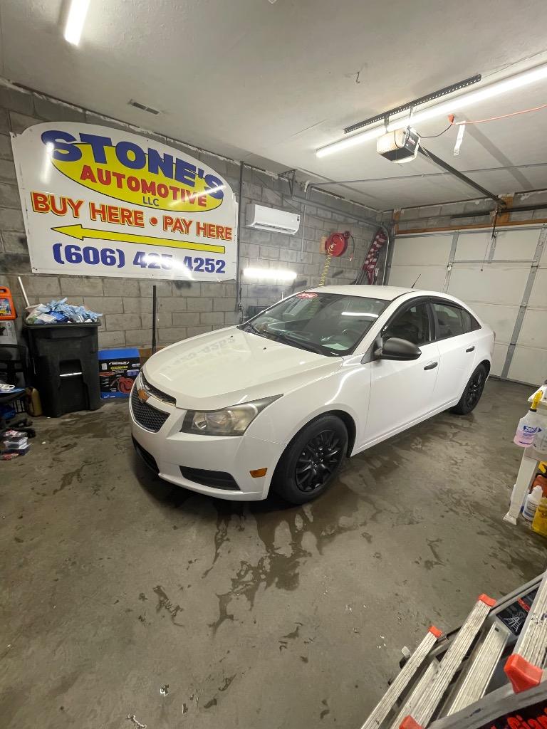 2014 Chevrolet Cruze - $4,200